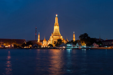 Buddhist temple Wat Arun (Wat Arun Ratchawararam Ratchawaramahawihan) Bangkok, Thailand.