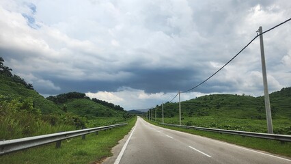 road to the mountains