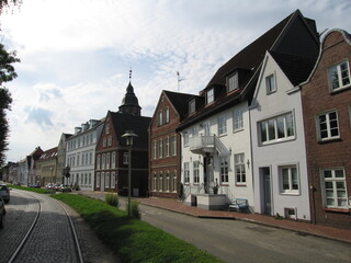 Gleis am Binnenhafen von Glückstadt in Schleswig-Holstein