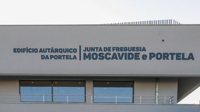 Junta de freguesia moscavide e portela sign on municipal building in portugal