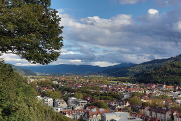 Freiburg-Wiehre und das Dreisamtal im Herbst