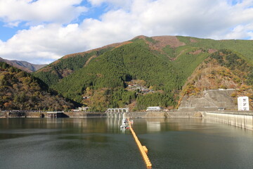 奥多摩湖