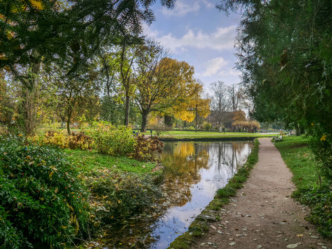 Parc de l'Arquebuse &agrave; Dijon en France