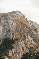 Berg in den Alpen, Felswand zum Klettern