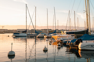 Obraz premium le port des Eaux-Vives a u coucher du soleil, Genève, 