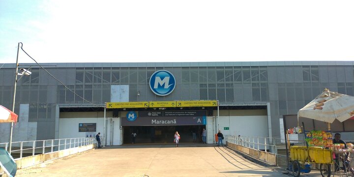 Entrada da Esta&ccedil;&atilde;o de Metr&ocirc; do Maracan&atilde; (2021)