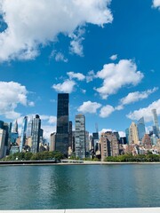 Fototapeta premium NEW YORK - October 4, 2020: Manhattan skyline across the East River