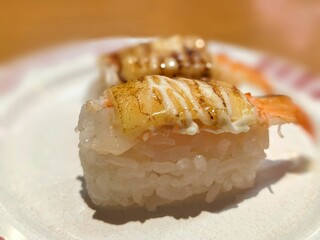 食べたくなる海老が乗ったにぎり寿司