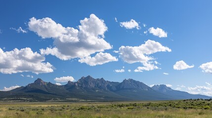Fototapeta premium Majestic Mountain Peaks: Awe-Inspiring Skyscape of Grandeur and Beauty
