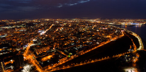 Obraz premium City at night with many lights on