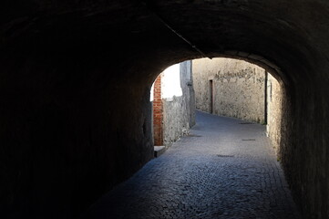 Durchgang in Limone sul Garda