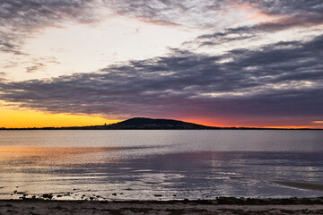 Lever de soleil à Mèze vue sur Sète