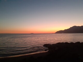 Obraz premium TRAMONTO MARINO A SALERNO,ITALIA,24 NOVEMBRE 2024.
