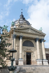 Obraz premium Entrance of the Szechenyi Spa in Budapest, Hungary