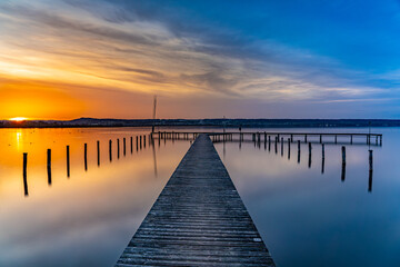 Obraz premium Warm und Kalt - Sonnenuntergang am Ammersee