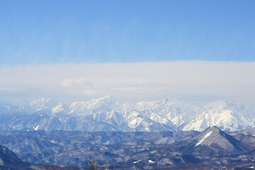 Fototapeta premium 雪山の壮大な景色