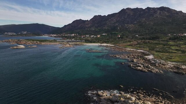 Faro de las Islas Lobeiras en Carnota A Cou&ntilde;a Galicia a vista de drone