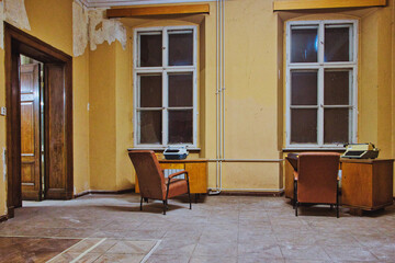 Büro - Verlassener Ort - Beatiful Decay - Verlassener Ort - Urbex / Urbexing - Lost Place -...