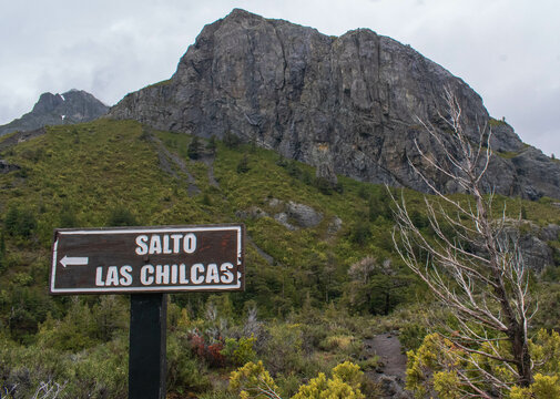 sign in the mountains