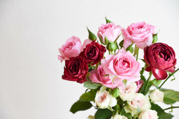 Obraz premium スプレーばらの花束