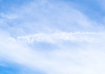 Obraz premium Sky background pattern with partially cloudy