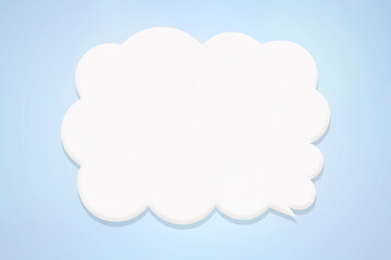 淡い水色の背景で丸みを帯びたもくもくした雲のような白い吹き出し