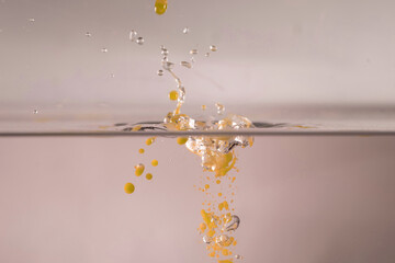 farbe tropfen wasser orange