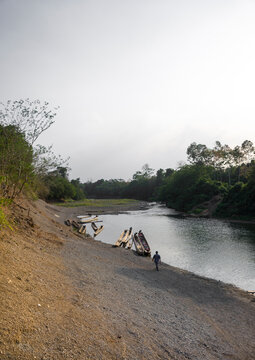 Panama, Darien Province, Alto Playona, R&radic;&ne;o Chucunaque Riverbank