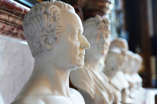 White marble statues. Poland, Pszczyna (Pszczyna Castle), 25.08.2024