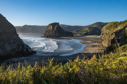 Sunset at the iconic Piha Beach