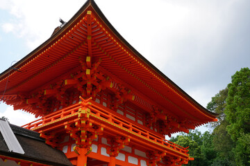 Obraz premium 上賀茂神社の境内の風景