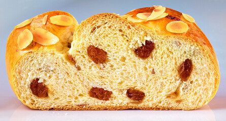 Rosinenzopf mit Mandeln und Rosinen, Stuten, Gebäck, 
