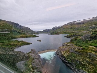 Naklejka premium river in the mountains