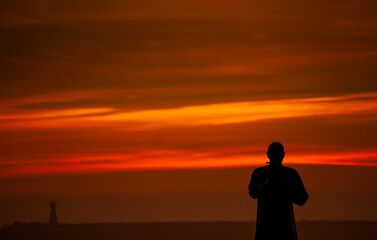 monje budista estatua