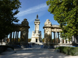 Madrid architecture statue