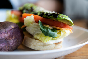 close-up of the avocado sandwitch
