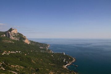 Obraz premium Crimea, Mountain landscape with forest