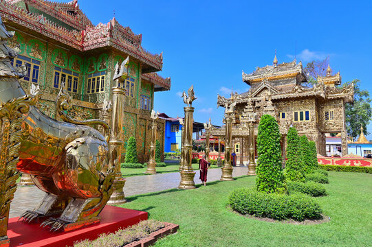 Wat Thai Wattanaram, Thai-Burmese Temple in Mae Sot City of Tak Province, Thailand