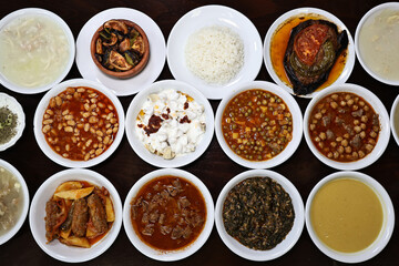 traditional turkish food bezelye kuru fasulye guvec 