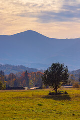 Śnieżka - najwyższy szczyt Karkonoszy oraz Sudetów, jak również Czech, województwa dolnośląskiego, a także całego Śląska. © krzys ser