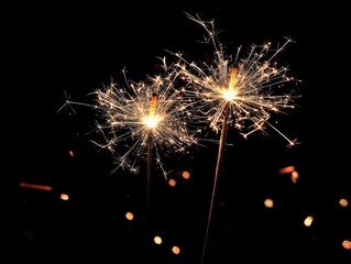 Obraz premium sparklers on a dark background
