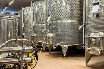Stainless steel drum barrel for wine production