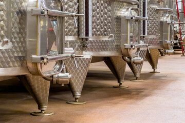 Stainless steel drum barrel for wine production