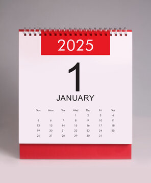 January 2025 desk calendar