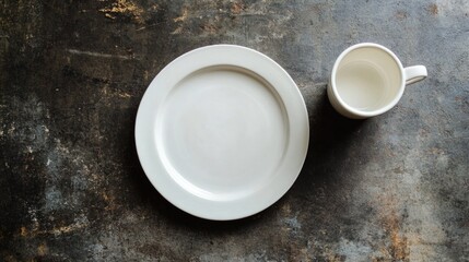 Anticipation and reflection before Communion: the empty plate and cup.






