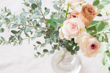 バラとグリーンのブーケ,インテリア,花