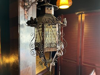 レトロな雰囲気の吊り下げランプ
