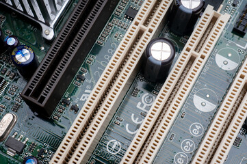 Electronic printed circuit board with smd components and memory slots