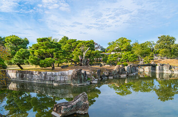 京都、元離宮二条城の二の丸庭園