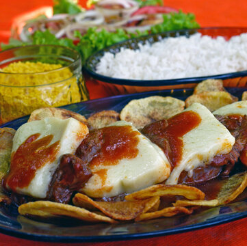 Alimentos. File marajoara. Prato paraense.